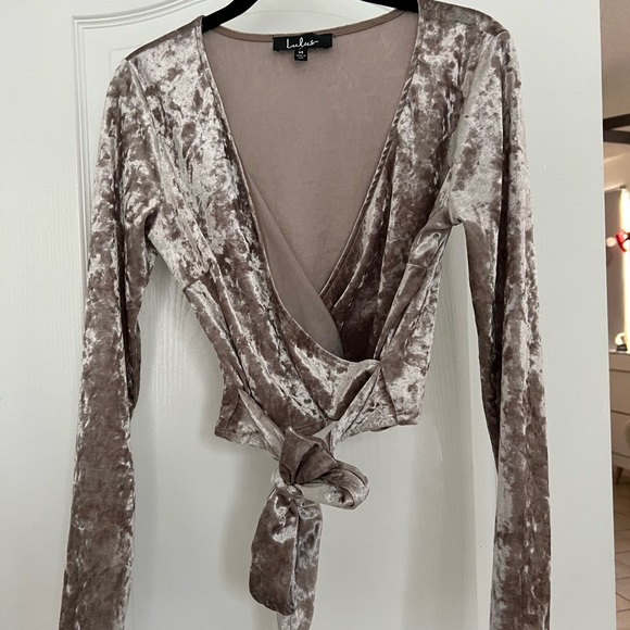 Lulus Wrap It Up Taupe Velvet Long Sleeve Wrap Top SZ M - Picture 2 of 6